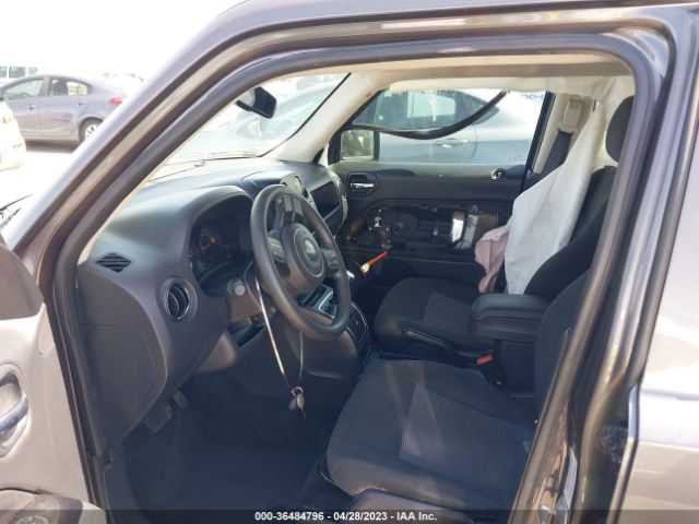 1C4NJPBB8GD528589 Jeep Patriot Sport