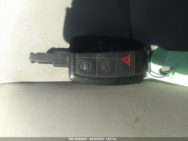 2009 VOLVO V50 2.4L VIN: YV1MW390992471595