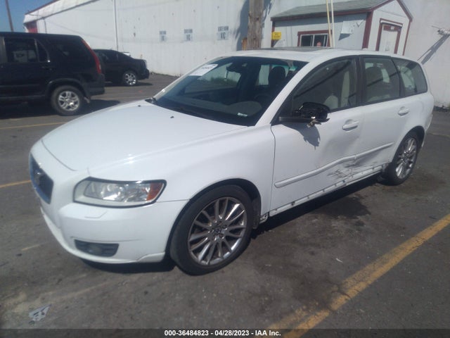 2009 VOLVO V50 2.4L VIN: YV1MW390992471595