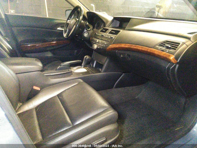 2011 HONDA ACCORD SDN EX-L VIN: 1HGCP3F89BA010600