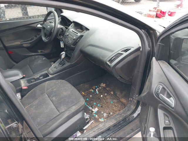 2015 FORD FOCUS SE VIN: 1FADP3F27FL201169