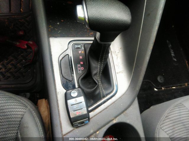 KNDCB3LC1J5157524 KIA NIRO LX
