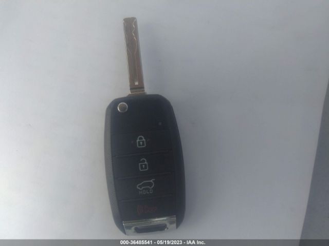 KNDPMCAC1H7201700 KIA Sportage Lx