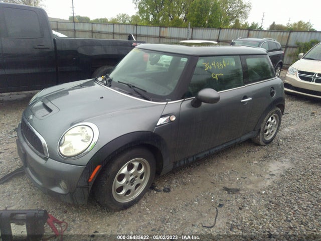 2009 MINI COOPER HARDTOP S VIN: WMWMF73519TT97680