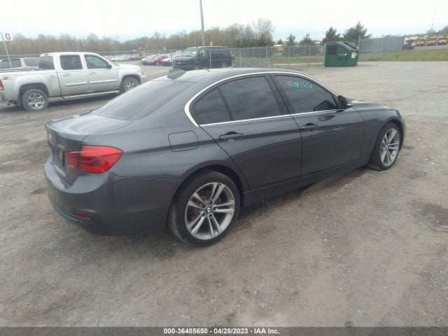 WBA8D9C5XJEM33958 BMW 3 Series 330i Xdrive