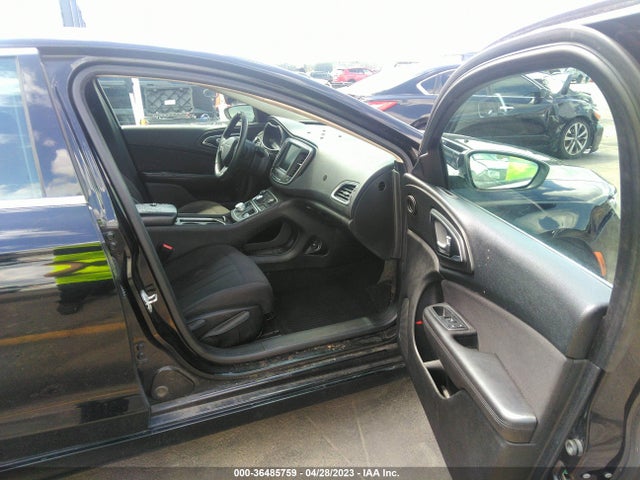 Chrysler 200 Limited 2015 1C3CCCAB3FN728000 Image 5