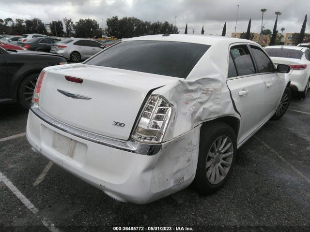 2C3CCAAG7EH380029 Chrysler 300