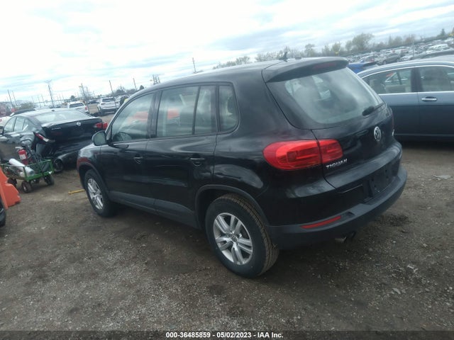 2013 VOLKSWAGEN TIGUAN S VIN: WVGAV3AX6DW559568