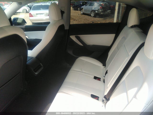 Tesla Model Y Long Range 2021 5YJYGDEEXMF075984 Image 9