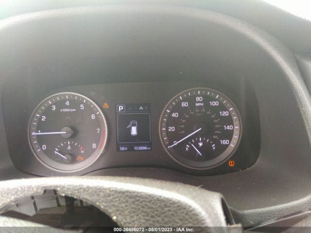 KM8J23A48HU265900 Hyundai TUCSON SE