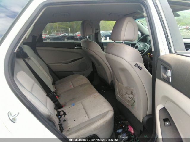 KM8J23A48HU265900 Hyundai TUCSON SE