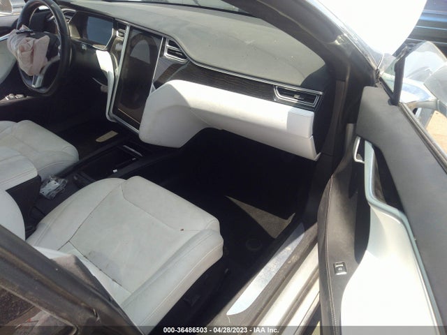 Tesla Model S 60/75 2017 5YJSA1E14HF226407 Image 8