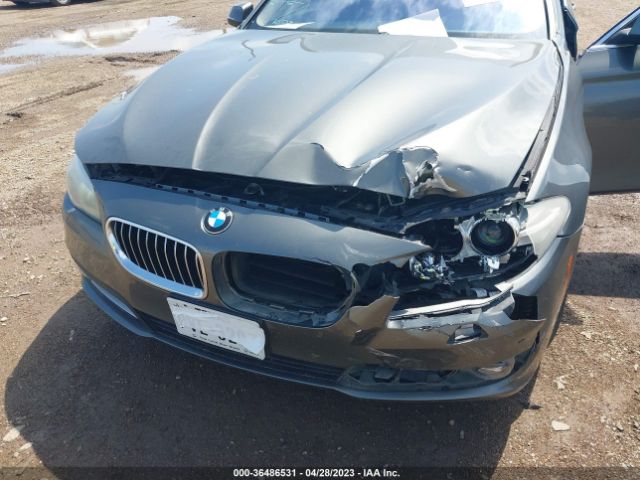 WBA5A5C52FD516172 BMW 5 Series 528i