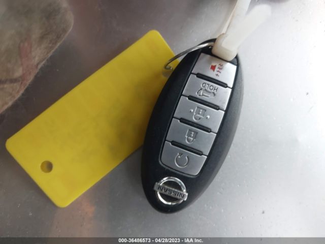 5N1AT2MT3JC785668 Nissan Rogue Sl