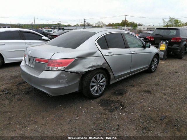 2011 HONDA ACCORD SDN EX-L VIN: 1HGCP2F8XBA033300
