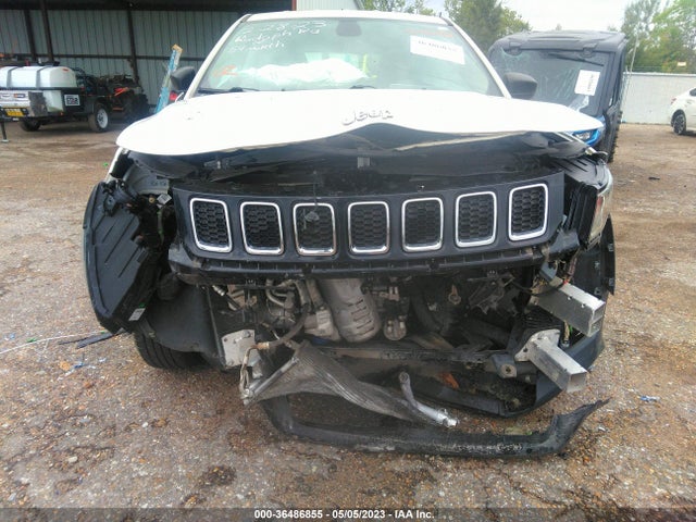 3C4NJCAB3JT263317 Jeep Compass Sport
