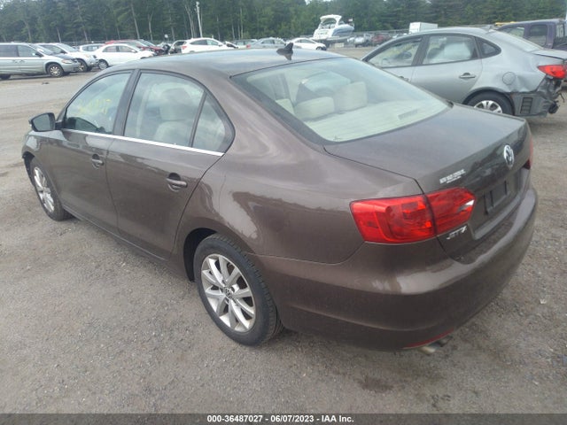 3VWD17AJ8EM400291 Volkswagen Jetta Sedan Se