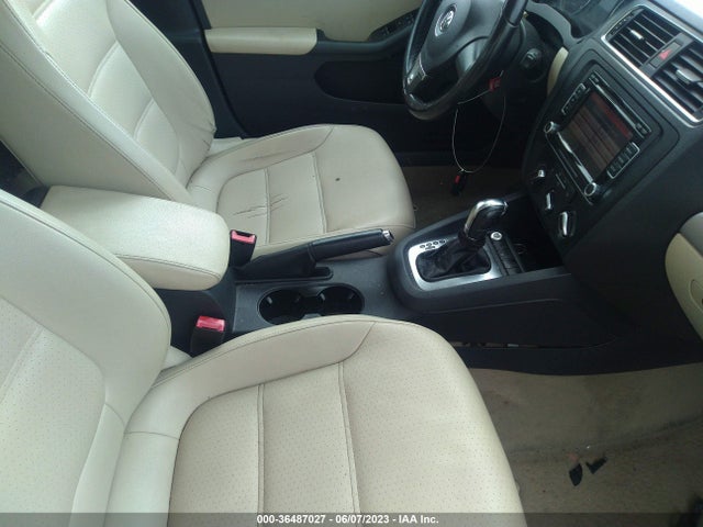 3VWD17AJ8EM400291 Volkswagen Jetta Sedan Se