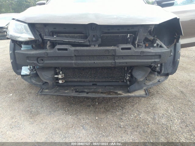 3VWD17AJ8EM400291 Volkswagen Jetta Sedan Se