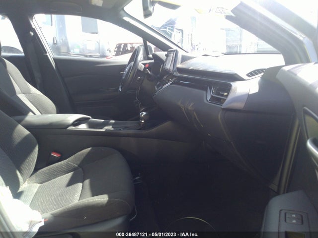Toyota C-HR XLE 2018 NMTKHMBX3JR052173 Image 5