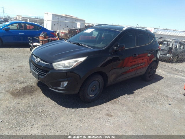 Hyundai TUCSON SE 2015 KM8JU3AG6FU972527 Image 2