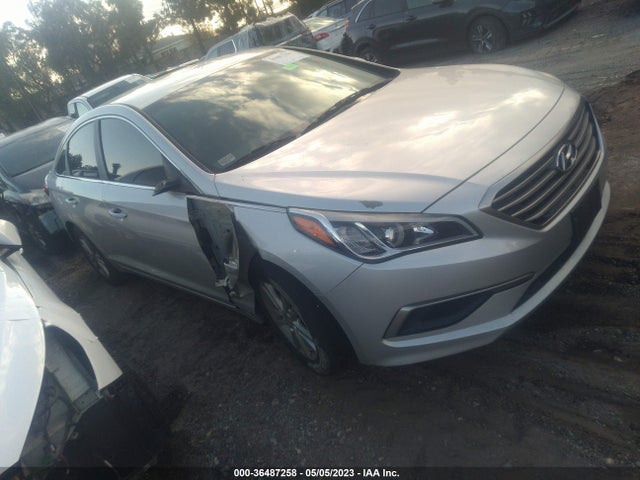 2017 5NPE24AF0HH585767 main image