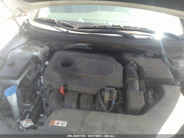 Hyundai SONATA SE 2017 5NPE24AF0HH585767 Image 11