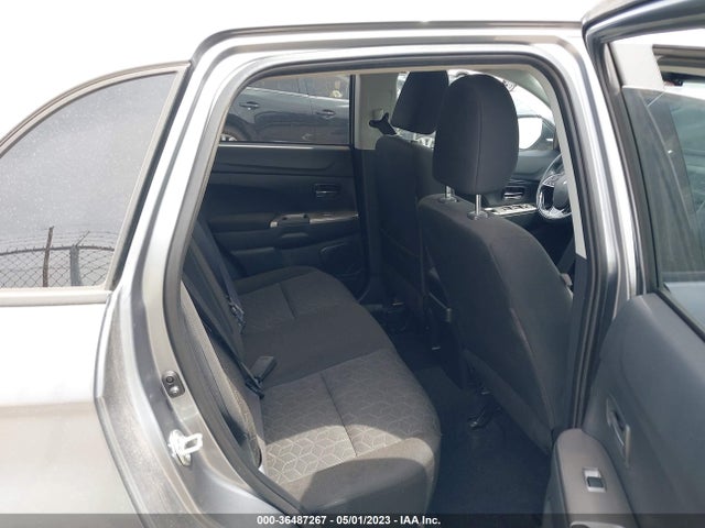 JA4APVAU8MU030676 Mitsubishi Outlander Sport Se