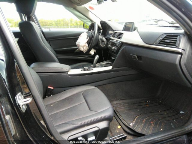 WBA8E5G55HNU22554 BMW 3 Series 320i Xdrive