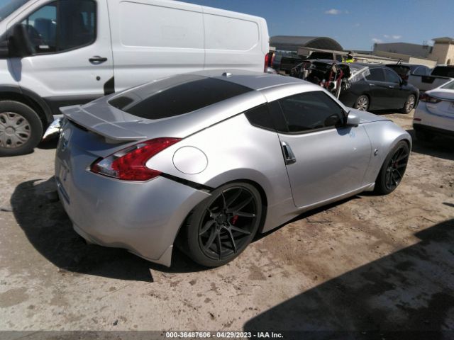 JN1AZ4EH5EM633483 Nissan 370z Touring