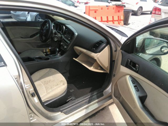 KNAGM4A79F5555320 KIA Optima Lx