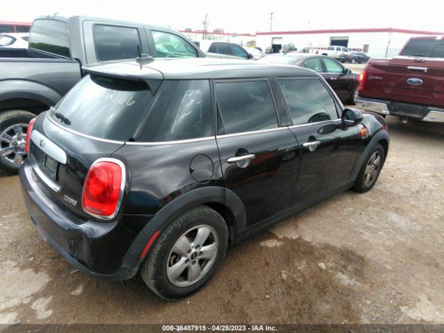 WMWXS5C52FT832666 Mini COOPER HARDTOP 4 DOOR