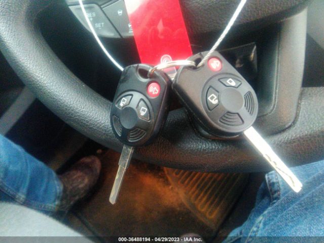 1FMCU0GD7JUD23476 Ford ESCAPE SE