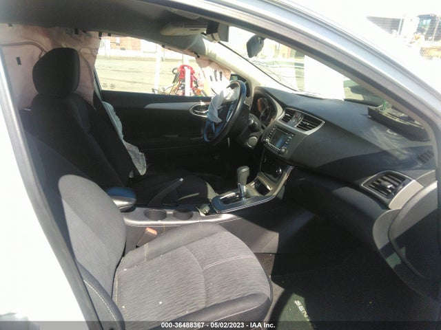 2015 NISSAN SENTRA SV VIN: 3N1AB7APXFY302822