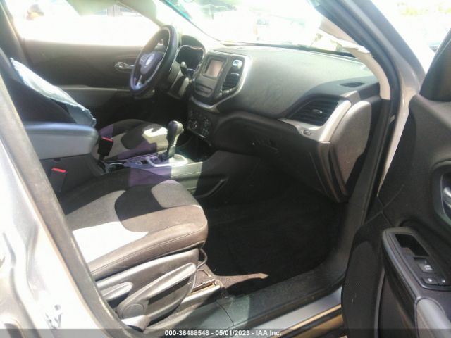 1C4PJLCB4EW101654 Jeep Cherokee Latitude
