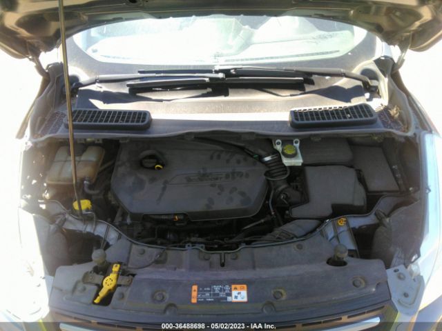 1FMCU9GX8EUE13272 Ford ESCAPE SE