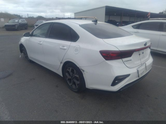 3KPF24AD8LE148065 KIA Forte Lxs