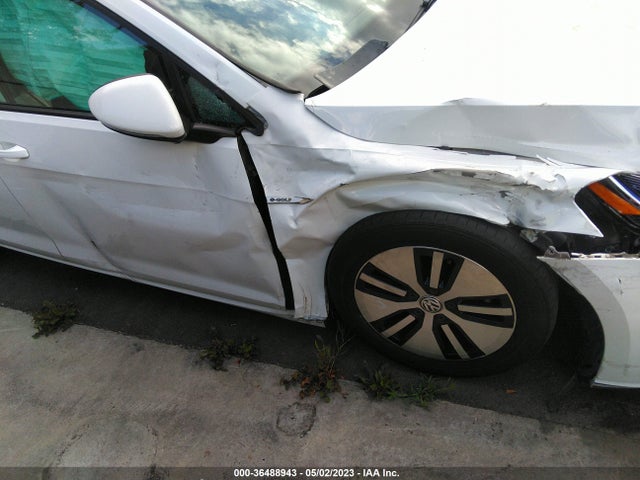 2017 Volkswagen Golf, VIN: WVWPR7AU2HW950254