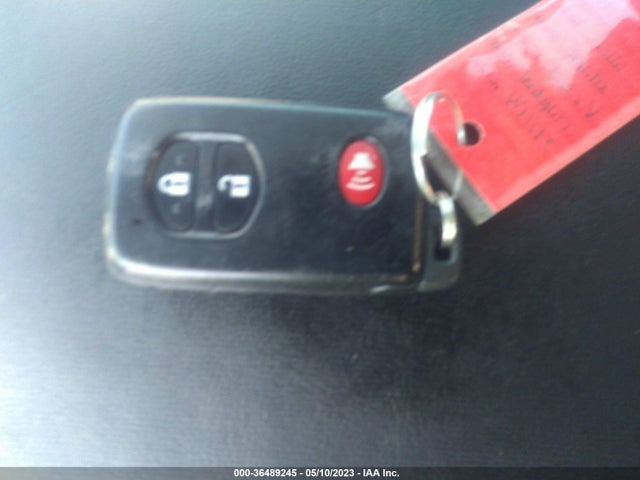 Toyota Prius V Two/five/three/four 2016 JTDZN3EU4GJ045341 Image 11