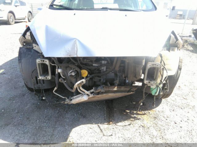 3FADP4BJ0HM119806 Ford FIESTA SE