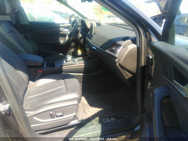 WA1BNBFY0J2088678 Audi Q5 Premium Plus