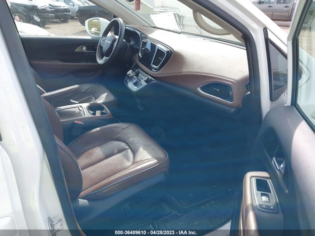 Chrysler Pacifica Limited 2017 2C4RC1GG3HR504194 Image 5