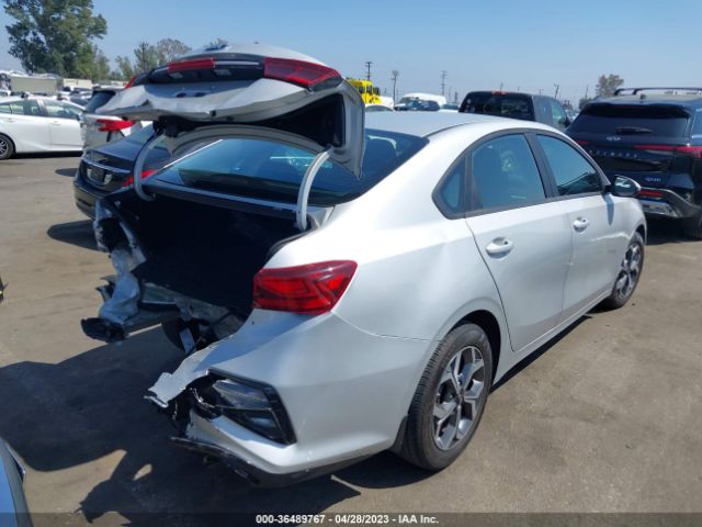 3KPF24AD3ME368554 KIA Forte Lxs