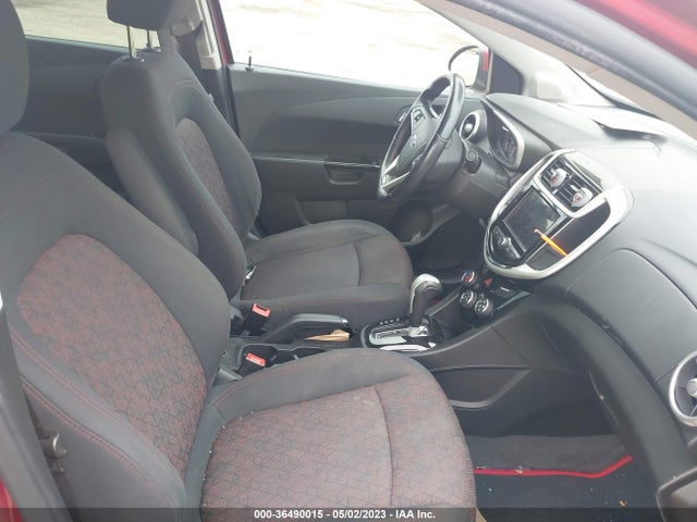 Chevrolet SONIC LT 2019 1G1JD5SB4K4102913 Image 5