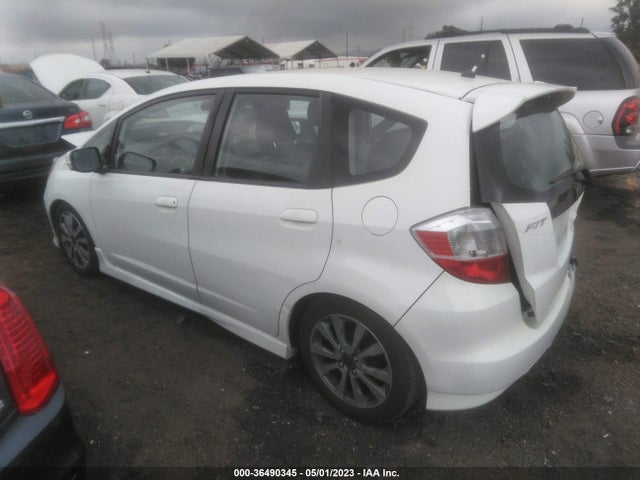 2013 HONDA FIT SPORT VIN: JHMGE8H63DC002772