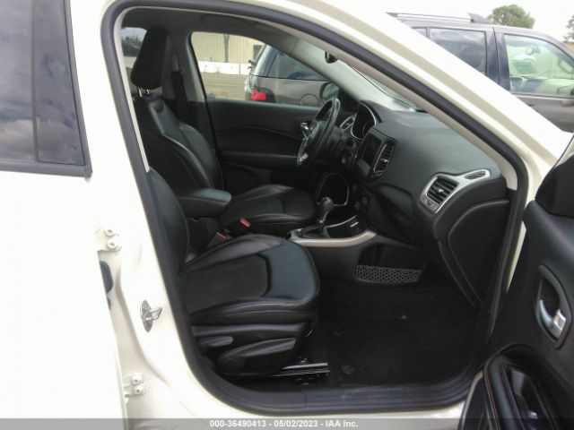 Jeep Compass Latitude 2018 3C4NJCBB5JT374692 Image 5