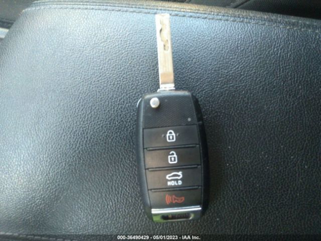 5XXGT4L30LG438426 KIA Optima Lx