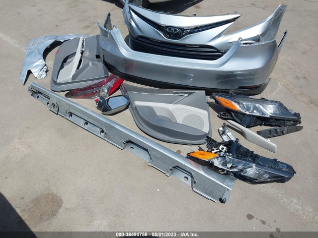 Toyota CAMRY LE 2022 4T1C11AK5NU688413 Image 4