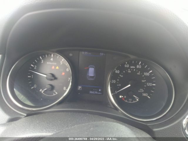 JN8AT2MT0JW469894 Nissan Rogue Sl