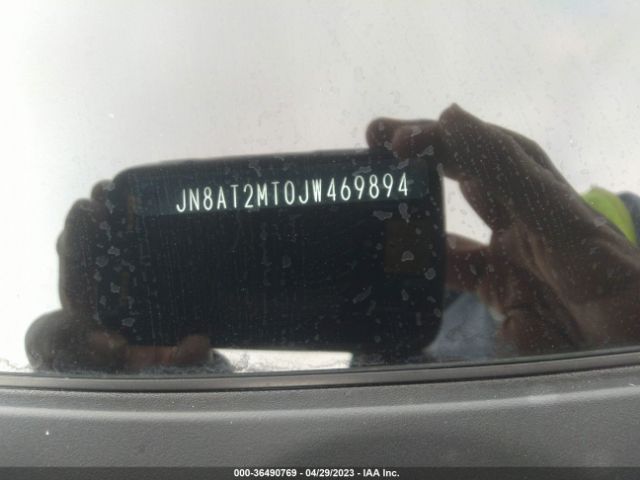 JN8AT2MT0JW469894 Nissan Rogue Sl